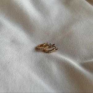 Small gold hoops